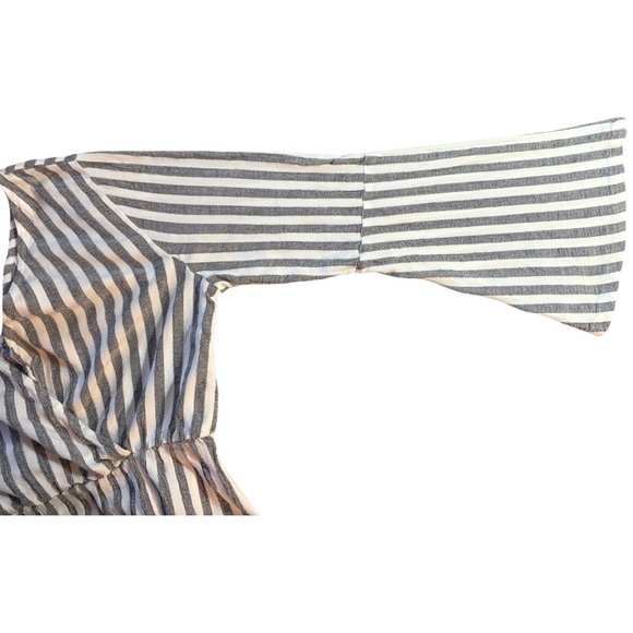 Roxy Blind Dreams Faux Wrap Striped Bell Sleeve Dress Size Small Woman’s/Juniors - Picture 6 of 16
